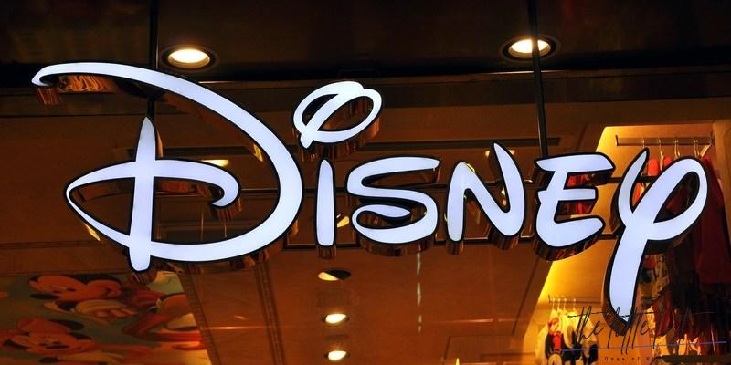 Do Disney employees get free tickets?