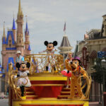 Does Disney still do parades?
